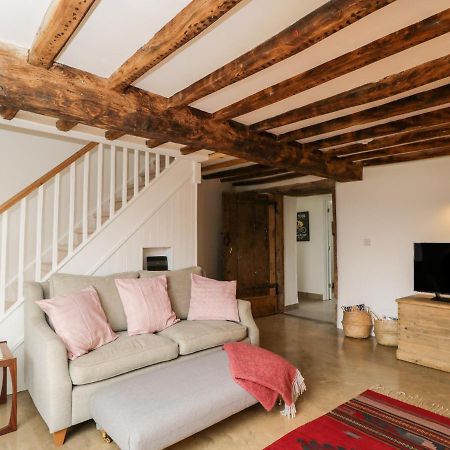 High Cogges Farm Holiday Cottages 威特尼 外观 照片