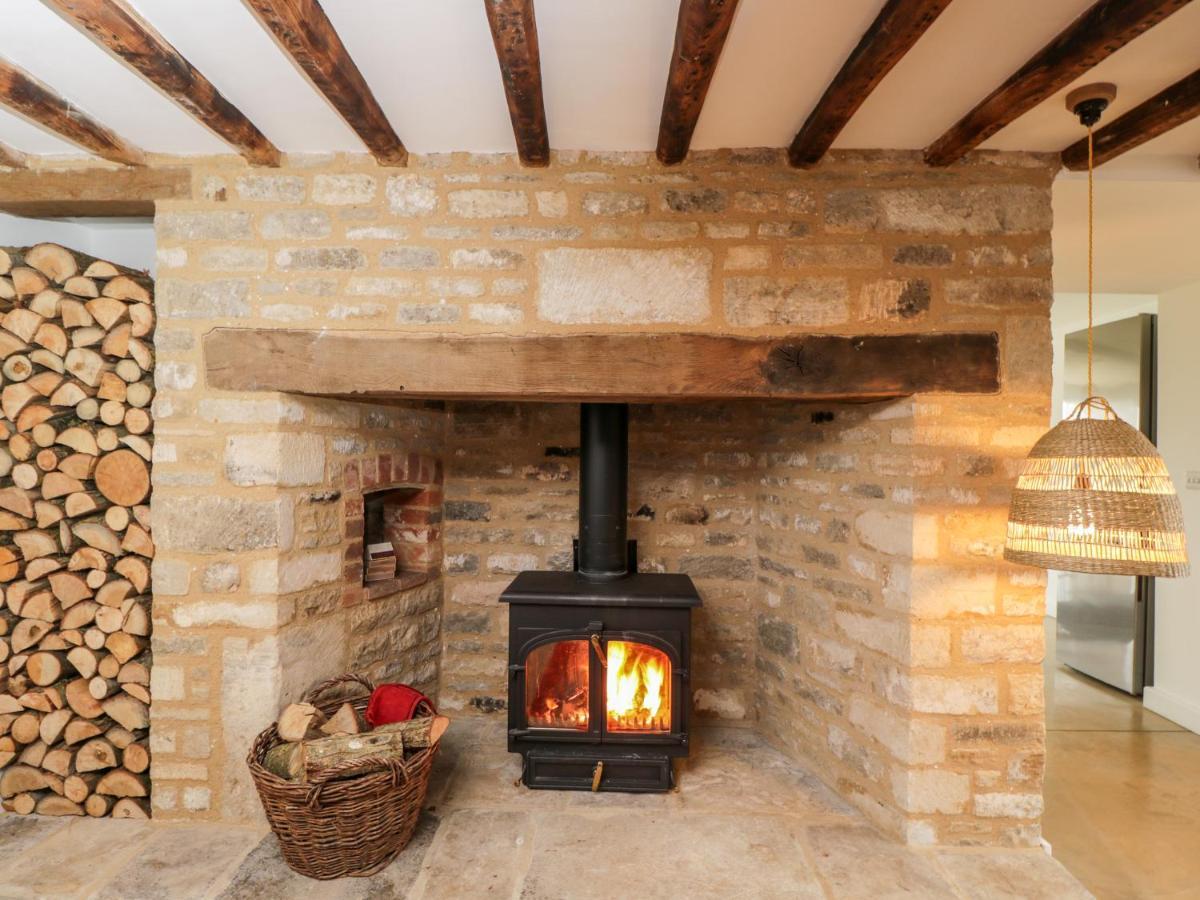 High Cogges Farm Holiday Cottages 威特尼 外观 照片