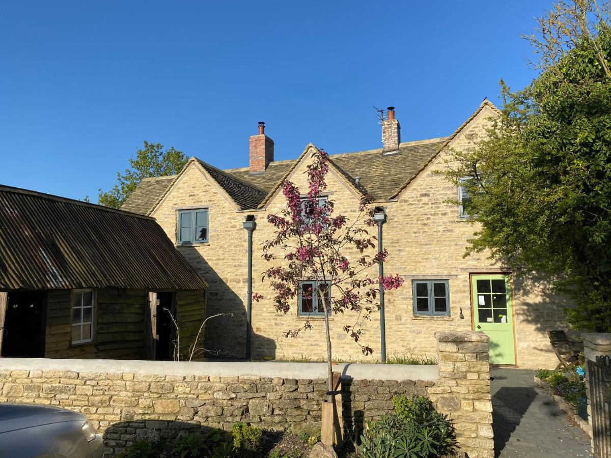 High Cogges Farm Holiday Cottages 威特尼 外观 照片