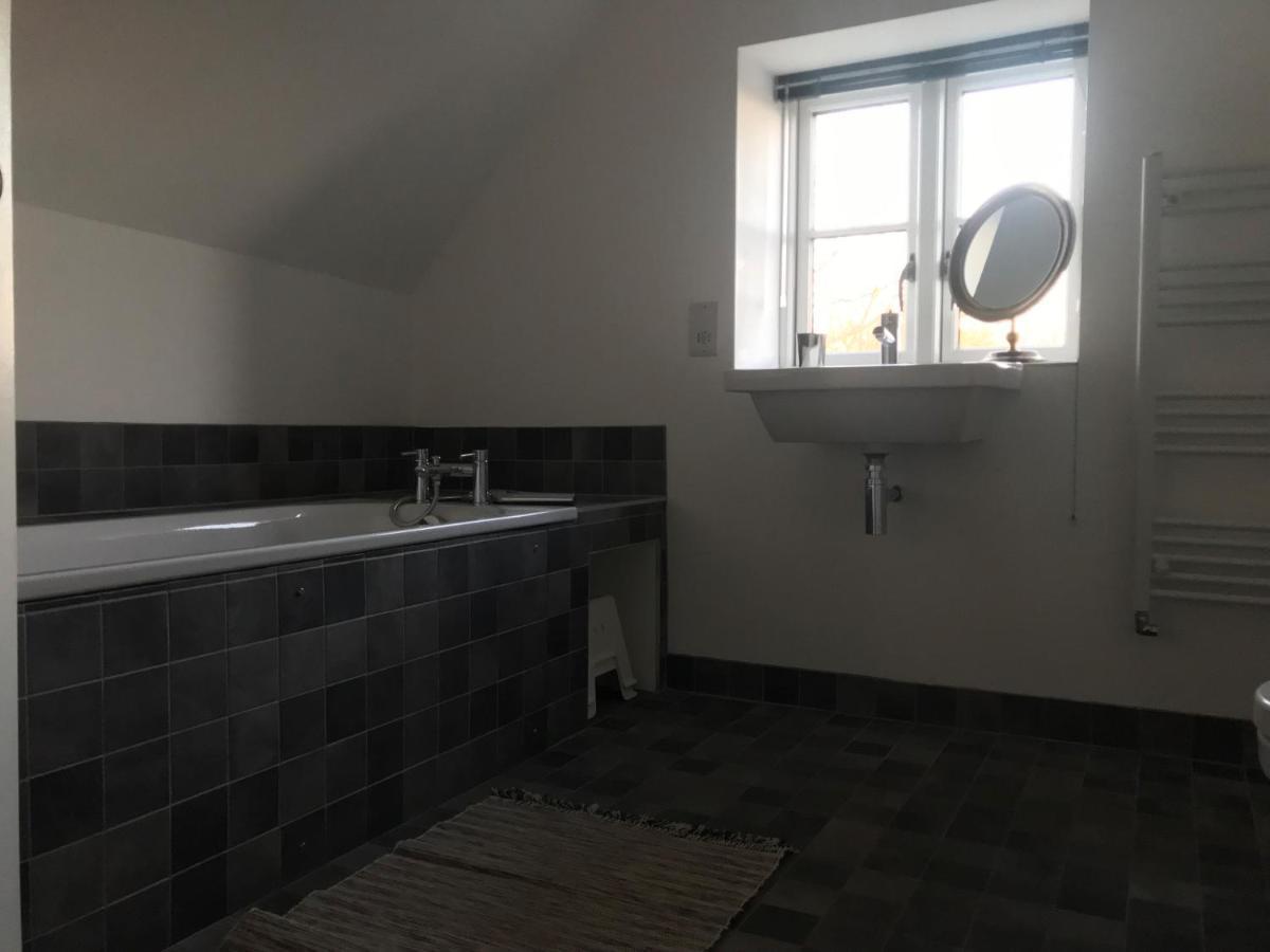 High Cogges Farm Holiday Cottages 威特尼 外观 照片