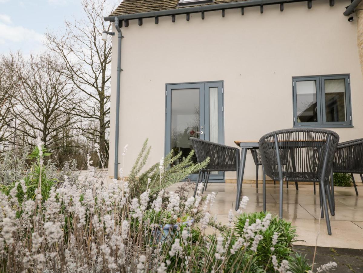 High Cogges Farm Holiday Cottages 威特尼 外观 照片