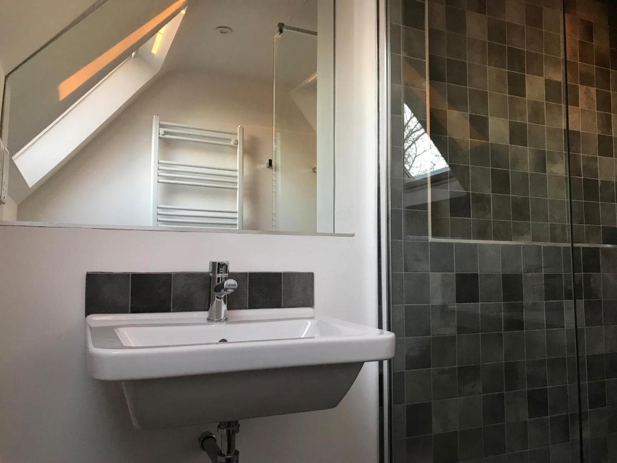 High Cogges Farm Holiday Cottages 威特尼 外观 照片