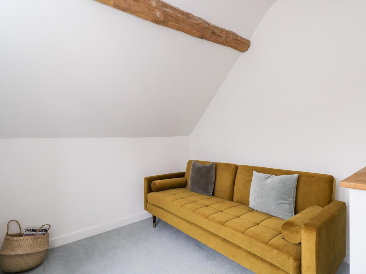 High Cogges Farm Holiday Cottages 威特尼 外观 照片