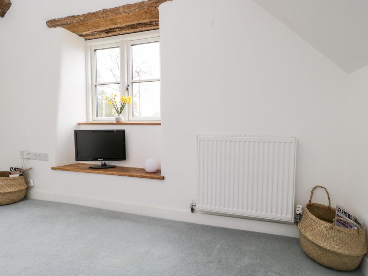 High Cogges Farm Holiday Cottages 威特尼 外观 照片